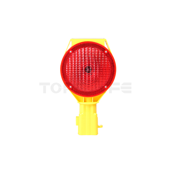 What aspects of road traffic signal light maintenance should be focused on